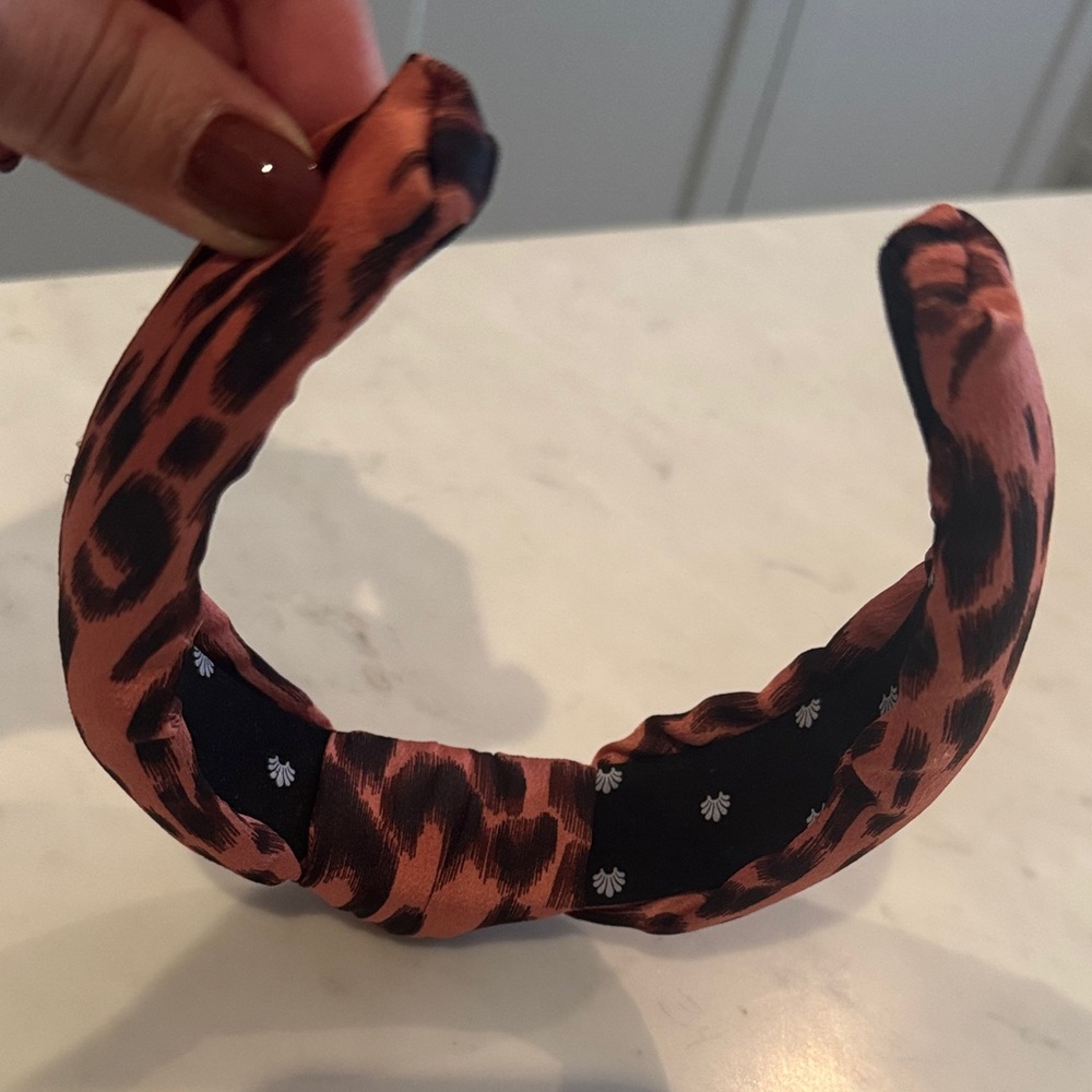 Lele Sadoughi Leopard Print Headband - Picture 3 of 4
